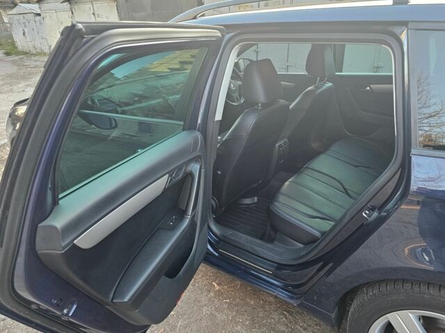 Синий Фольксваген Пассат Вариант, объемом двигателя 2 л и пробегом 300 тыс. км за 13700 $, фото 14 на Automoto.ua