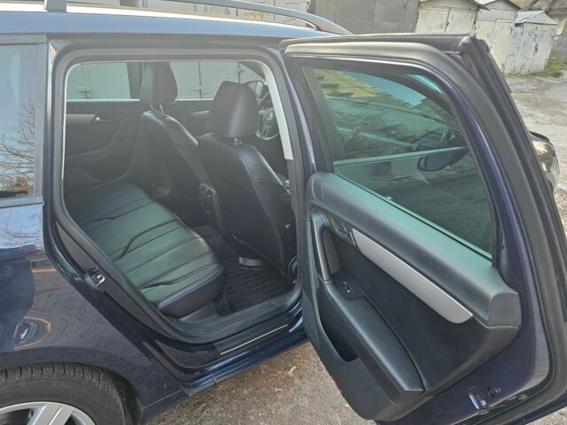 Синий Фольксваген Пассат Вариант, объемом двигателя 2 л и пробегом 300 тыс. км за 13700 $, фото 13 на Automoto.ua