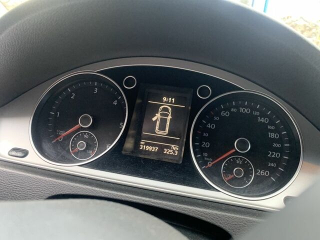 Синій Фольксваген Пассат Варіант, об'ємом двигуна 2 л та пробігом 320 тис. км за 10200 $, фото 4 на Automoto.ua