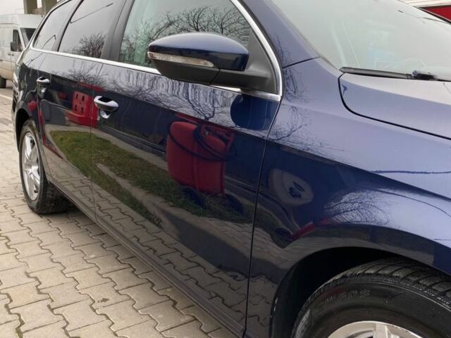 Синий Фольксваген Пассат Вариант, объемом двигателя 2 л и пробегом 288 тыс. км за 9800 $, фото 1 на Automoto.ua