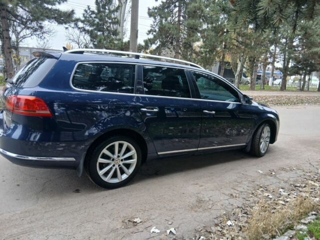 Синий Фольксваген Пассат Вариант, объемом двигателя 1.6 л и пробегом 220 тыс. км за 8200 $, фото 1 на Automoto.ua