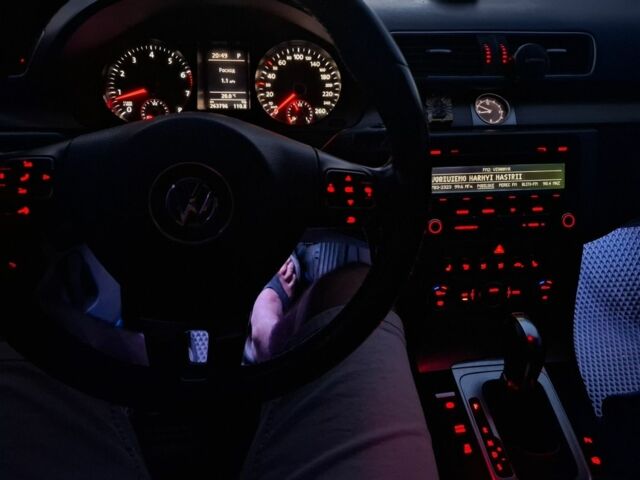 Синій Фольксваген Пассат Варіант, об'ємом двигуна 1.4 л та пробігом 263 тис. км за 8050 $, фото 16 на Automoto.ua