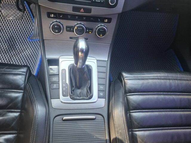 Синій Фольксваген Пассат Варіант, об'ємом двигуна 1.4 л та пробігом 263 тис. км за 8050 $, фото 11 на Automoto.ua