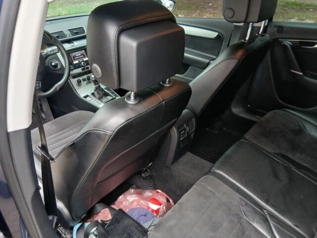 Синий Фольксваген Пассат Вариант, объемом двигателя 1.6 л и пробегом 220 тыс. км за 8200 $, фото 5 на Automoto.ua