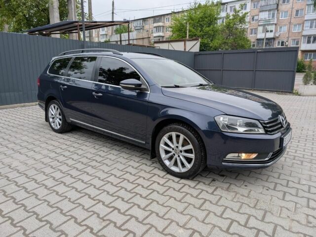 Синий Фольксваген Пассат Вариант, объемом двигателя 2 л и пробегом 250 тыс. км за 12000 $, фото 3 на Automoto.ua