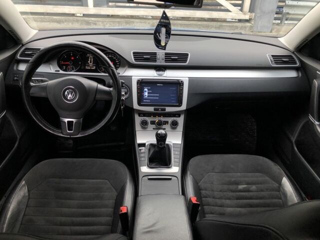 Фольксваген Пассат Варіант 2014 у Софіївська Борщагівка на Automoto.ua Синій Фольксваген Пассат Варіант, об'ємом двигуна 2 л та пробігом 225 тис. км за 9500 $, фото 21 на Automoto.ua