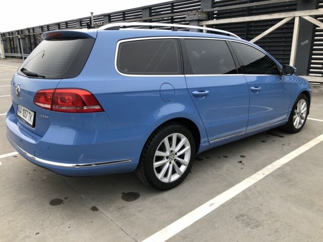 Фольксваген Пассат Варіант 2014 у Софіївська Борщагівка на Automoto.ua Синій Фольксваген Пассат Варіант, об'ємом двигуна 2 л та пробігом 225 тис. км за 9500 $, фото 3 на Automoto.ua