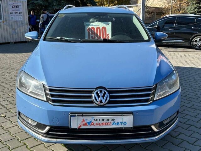 Синій Фольксваген Пассат Варіант, об'ємом двигуна 2 л та пробігом 172 тис. км за 10400 $, фото 1 на Automoto.ua
