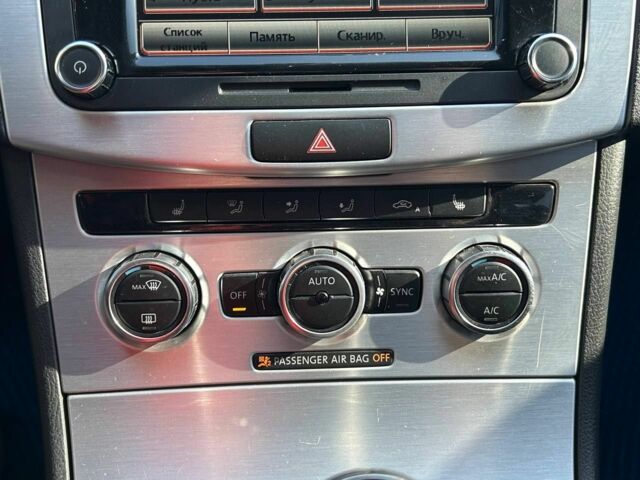 Синій Фольксваген Пассат Варіант, об'ємом двигуна 2 л та пробігом 172 тис. км за 10400 $, фото 11 на Automoto.ua