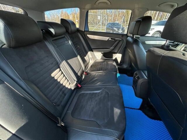 Синій Фольксваген Пассат Варіант, об'ємом двигуна 2 л та пробігом 172 тис. км за 10400 $, фото 18 на Automoto.ua