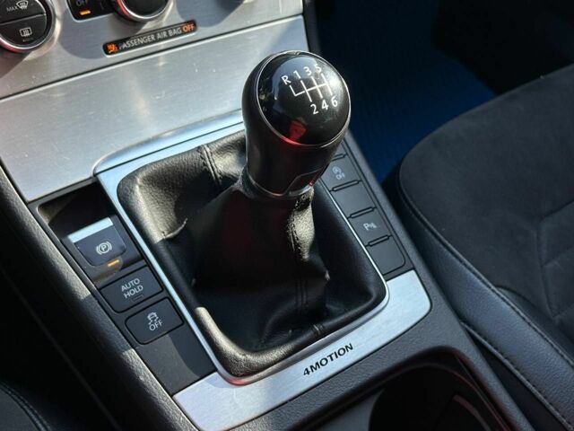 Синій Фольксваген Пассат Варіант, об'ємом двигуна 2 л та пробігом 172 тис. км за 10400 $, фото 17 на Automoto.ua