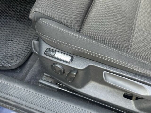 Синий Фольксваген Пассат Вариант, объемом двигателя 1.8 л и пробегом 269 тыс. км за 13800 $, фото 6 на Automoto.ua