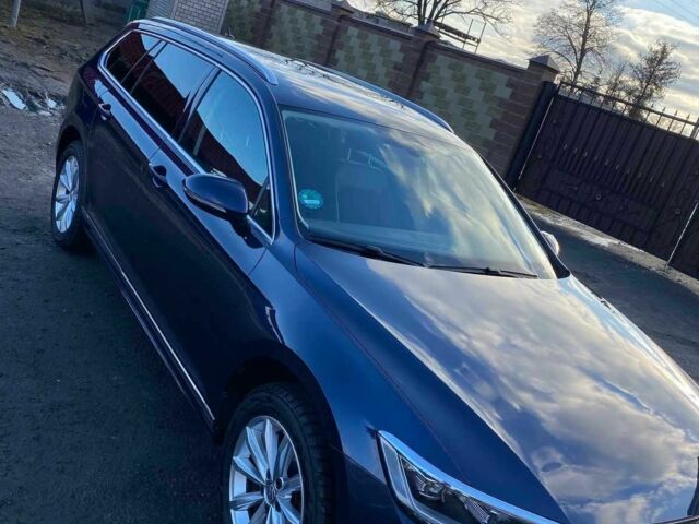 Синий Фольксваген Пассат Вариант, объемом двигателя 1.6 л и пробегом 222 тыс. км за 15500 $, фото 6 на Automoto.ua