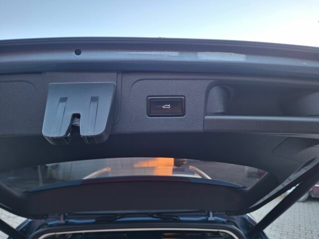 Синий Фольксваген Пассат Вариант, объемом двигателя 2 л и пробегом 270 тыс. км за 335 $, фото 1 на Automoto.ua