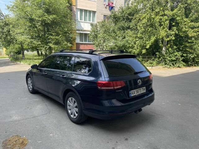 Синий Фольксваген Пассат Вариант, объемом двигателя 1.6 л и пробегом 290 тыс. км за 11700 $, фото 3 на Automoto.ua
