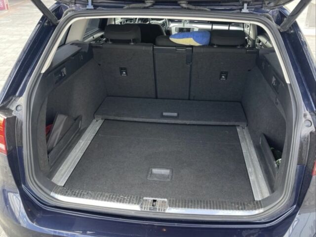 Синий Фольксваген Пассат Вариант, объемом двигателя 1.8 л и пробегом 269 тыс. км за 13800 $, фото 17 на Automoto.ua