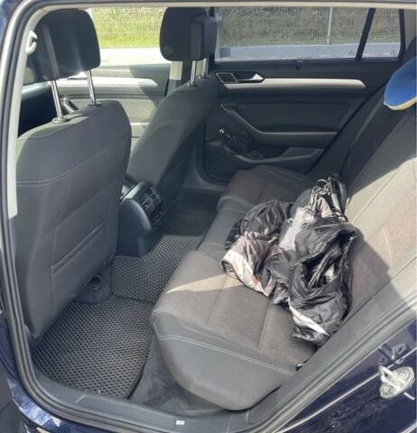 Синий Фольксваген Пассат Вариант, объемом двигателя 1.8 л и пробегом 269 тыс. км за 13800 $, фото 13 на Automoto.ua