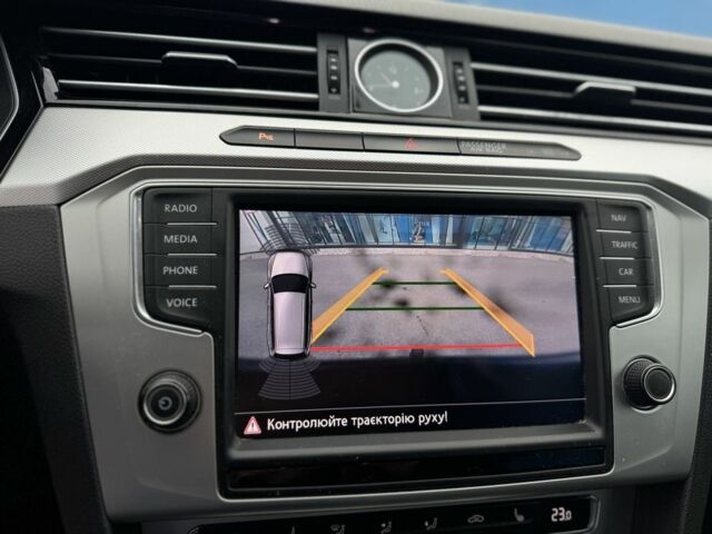 Синий Фольксваген Пассат Вариант, объемом двигателя 2 л и пробегом 251 тыс. км за 11500 $, фото 19 на Automoto.ua