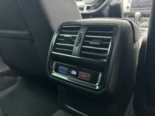 Синий Фольксваген Пассат Вариант, объемом двигателя 2 л и пробегом 251 тыс. км за 11500 $, фото 22 на Automoto.ua