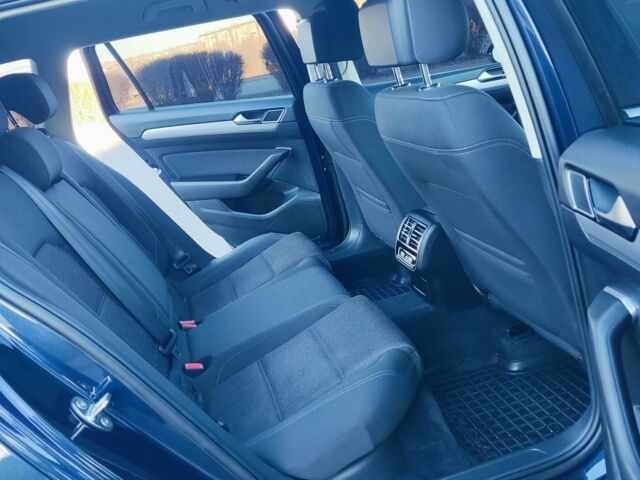 Синій Фольксваген Пассат Варіант, об'ємом двигуна 2 л та пробігом 191 тис. км за 14200 $, фото 17 на Automoto.ua