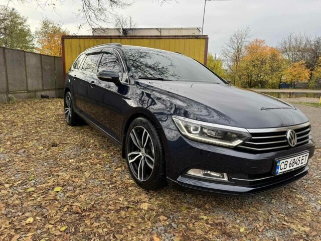 Синій Фольксваген Пассат Варіант, об'ємом двигуна 2 л та пробігом 318 тис. км за 13700 $, фото 1 на Automoto.ua