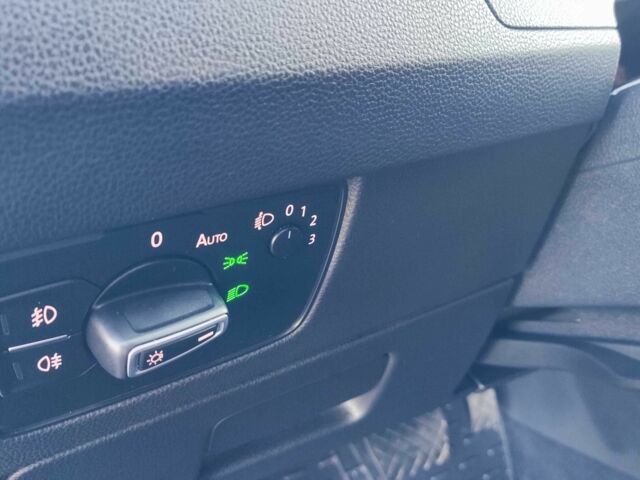 Синій Фольксваген Пассат Варіант, об'ємом двигуна 2 л та пробігом 191 тис. км за 14200 $, фото 9 на Automoto.ua