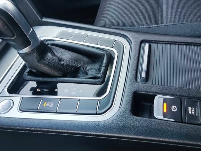 Синій Фольксваген Пассат Варіант, об'ємом двигуна 2 л та пробігом 191 тис. км за 14200 $, фото 10 на Automoto.ua