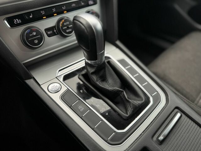 Синий Фольксваген Пассат Вариант, объемом двигателя 2 л и пробегом 251 тыс. км за 11500 $, фото 13 на Automoto.ua