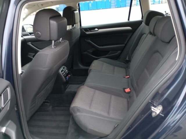 Синий Фольксваген Пассат Вариант, объемом двигателя 2 л и пробегом 324 тыс. км за 11200 $, фото 5 на Automoto.ua