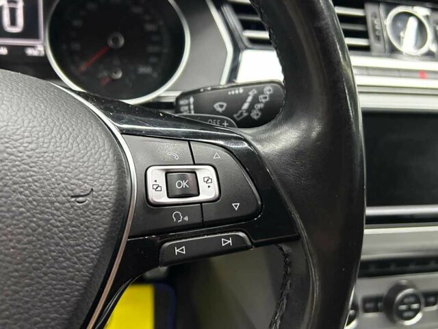 Синій Фольксваген Пассат Варіант, об'ємом двигуна 1.6 л та пробігом 290 тис. км за 12999 $, фото 15 на Automoto.ua