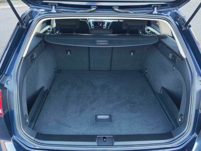 Синій Фольксваген Пассат Варіант, об'ємом двигуна 2 л та пробігом 191 тис. км за 14200 $, фото 21 на Automoto.ua