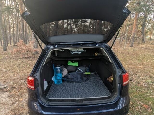 Синий Фольксваген Пассат Вариант, объемом двигателя 2 л и пробегом 295 тыс. км за 15999 $, фото 13 на Automoto.ua