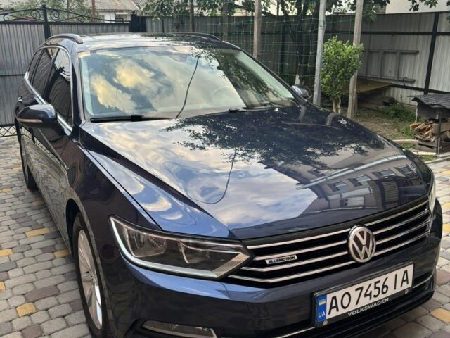 Фольксваген Пассат Вариант 2017 в Мукачеве на Automoto.ua Синий Фольксваген Пассат Вариант, объемом двигателя 2 л и пробегом 256 тыс. км за 14500 $, фото 2 на Automoto.ua