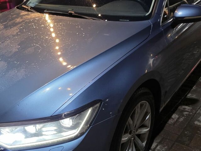 Синій Фольксваген Пассат Варіант, об'ємом двигуна 2 л та пробігом 300 тис. км за 17900 $, фото 4 на Automoto.ua