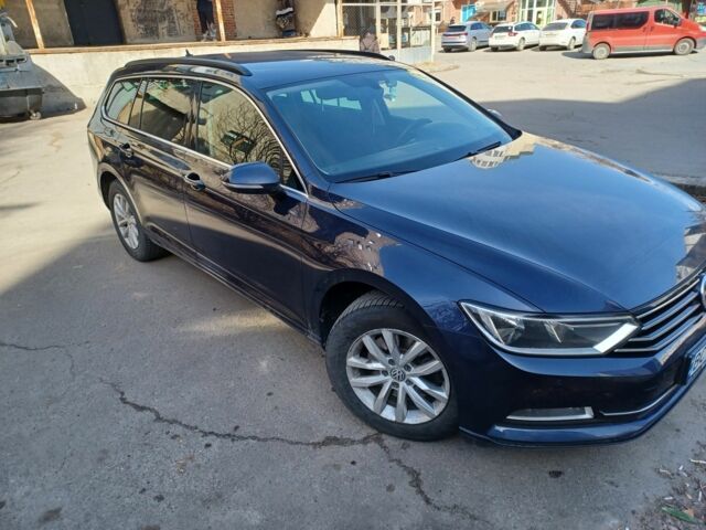 Синий Фольксваген Пассат Вариант, объемом двигателя 1.6 л и пробегом 205 тыс. км за 14200 $, фото 2 на Automoto.ua