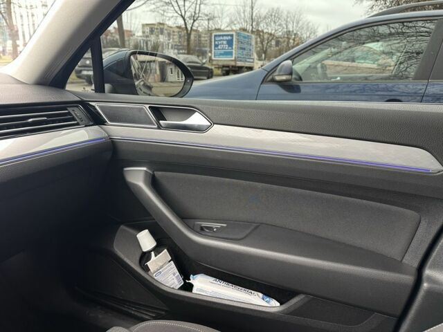 Синий Фольксваген Пассат Вариант, объемом двигателя 2 л и пробегом 213 тыс. км за 21000 $, фото 4 на Automoto.ua