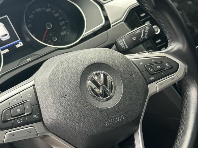 Синий Фольксваген Пассат Вариант, объемом двигателя 2 л и пробегом 213 тыс. км за 21000 $, фото 3 на Automoto.ua