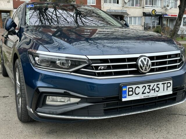 Синий Фольксваген Пассат Вариант, объемом двигателя 2 л и пробегом 213 тыс. км за 21000 $, фото 1 на Automoto.ua
