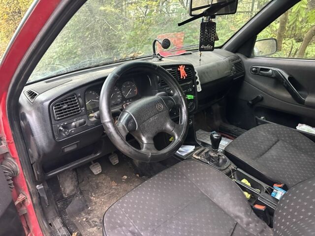 Зеленый Фольксваген Пассат Вариант, объемом двигателя 0 л и пробегом 250 тыс. км за 600 $, фото 1 на Automoto.ua