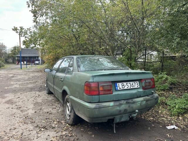 Зеленый Фольксваген Пассат Вариант, объемом двигателя 0 л и пробегом 250 тыс. км за 600 $, фото 2 на Automoto.ua