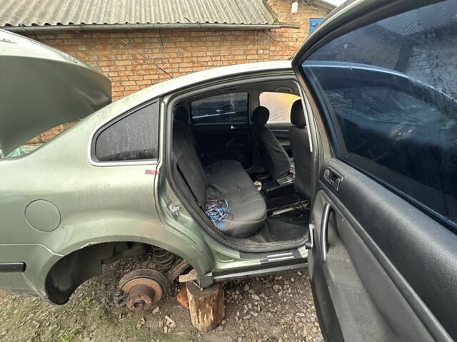 Зеленый Фольксваген Пассат Вариант, объемом двигателя 1.9 л и пробегом 320 тыс. км за 500 $, фото 8 на Automoto.ua