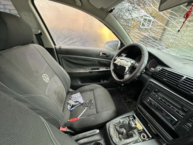 Зеленый Фольксваген Пассат Вариант, объемом двигателя 1.9 л и пробегом 320 тыс. км за 500 $, фото 6 на Automoto.ua