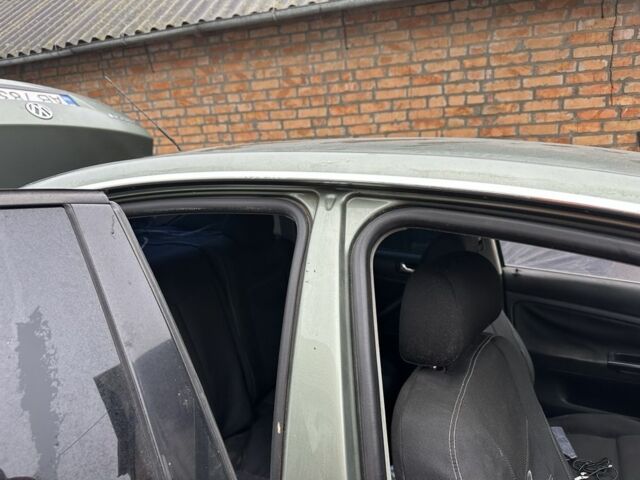 Зеленый Фольксваген Пассат Вариант, объемом двигателя 1.9 л и пробегом 320 тыс. км за 500 $, фото 7 на Automoto.ua