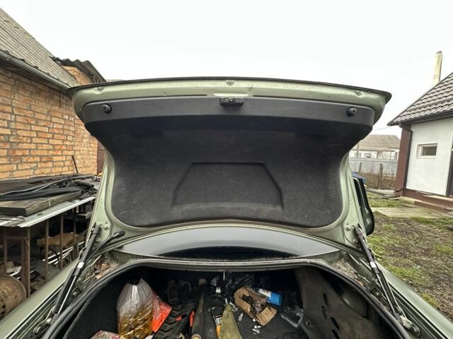 Зеленый Фольксваген Пассат Вариант, объемом двигателя 1.9 л и пробегом 320 тыс. км за 500 $, фото 10 на Automoto.ua