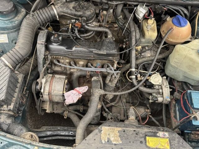 Фольксваген Пассат Вариант 1990 в Харькове на Automoto.ua Зеленый Фольксваген Пассат Вариант, объемом двигателя 1.6 л и пробегом 240 тыс. км за 3000 $, фото 7 на Automoto.ua