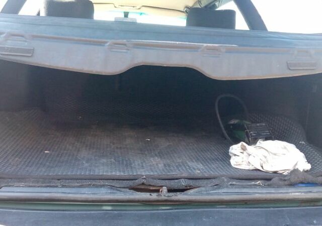 Фольксваген Пассат Вариант 1991 в Южное на Automoto.ua Зеленый Фольксваген Пассат Вариант, объемом двигателя 2 л и пробегом 560 тыс. км за 2500 $, фото 4 на Automoto.ua