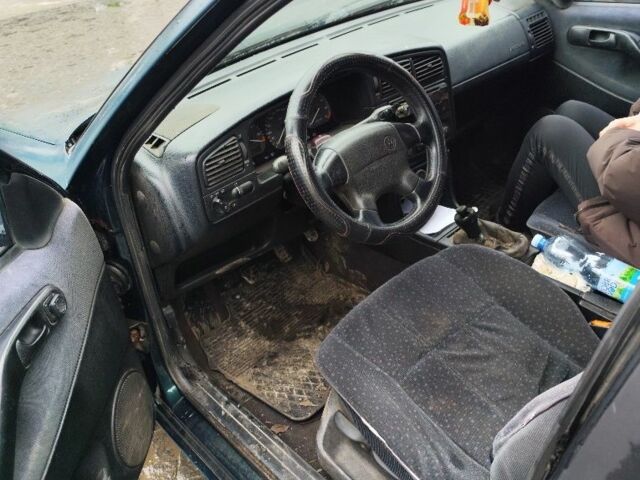 Зеленый Фольксваген Пассат Вариант, объемом двигателя 1.8 л и пробегом 380 тыс. км за 1200 $, фото 5 на Automoto.ua