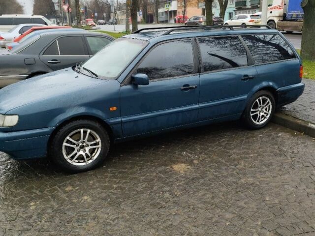 Зеленый Фольксваген Пассат Вариант, объемом двигателя 1.8 л и пробегом 380 тыс. км за 1200 $, фото 2 на Automoto.ua