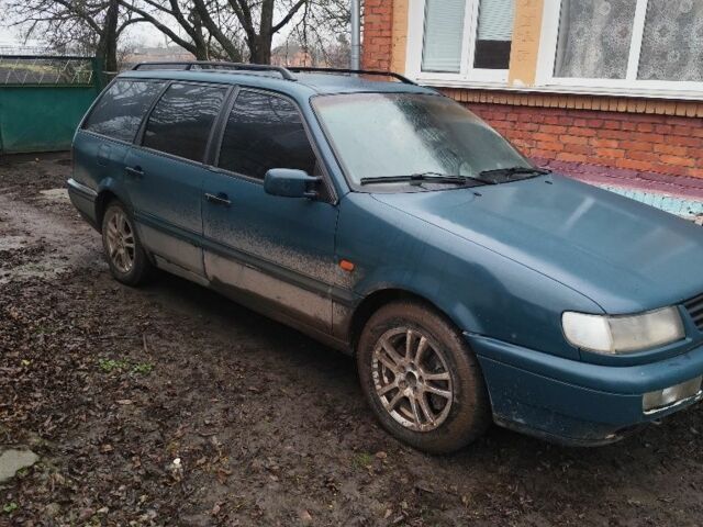 Зеленый Фольксваген Пассат Вариант, объемом двигателя 1.8 л и пробегом 380 тыс. км за 1200 $, фото 8 на Automoto.ua