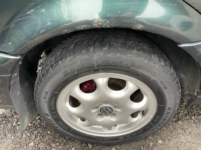 Зеленый Фольксваген Пассат Вариант, объемом двигателя 2.8 л и пробегом 226 тыс. км за 1300 $, фото 9 на Automoto.ua